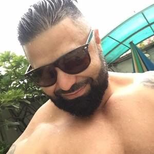 Meet your Posher, Dany